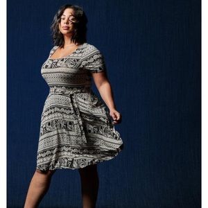 Black Stripe elephant print jersey tie front skater dress! Size 1x